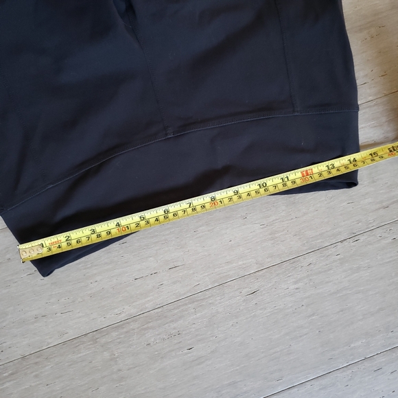 Tuff Athletics Balck Sinch Back Biker Shorts Size Medium - Picture 5 of 8